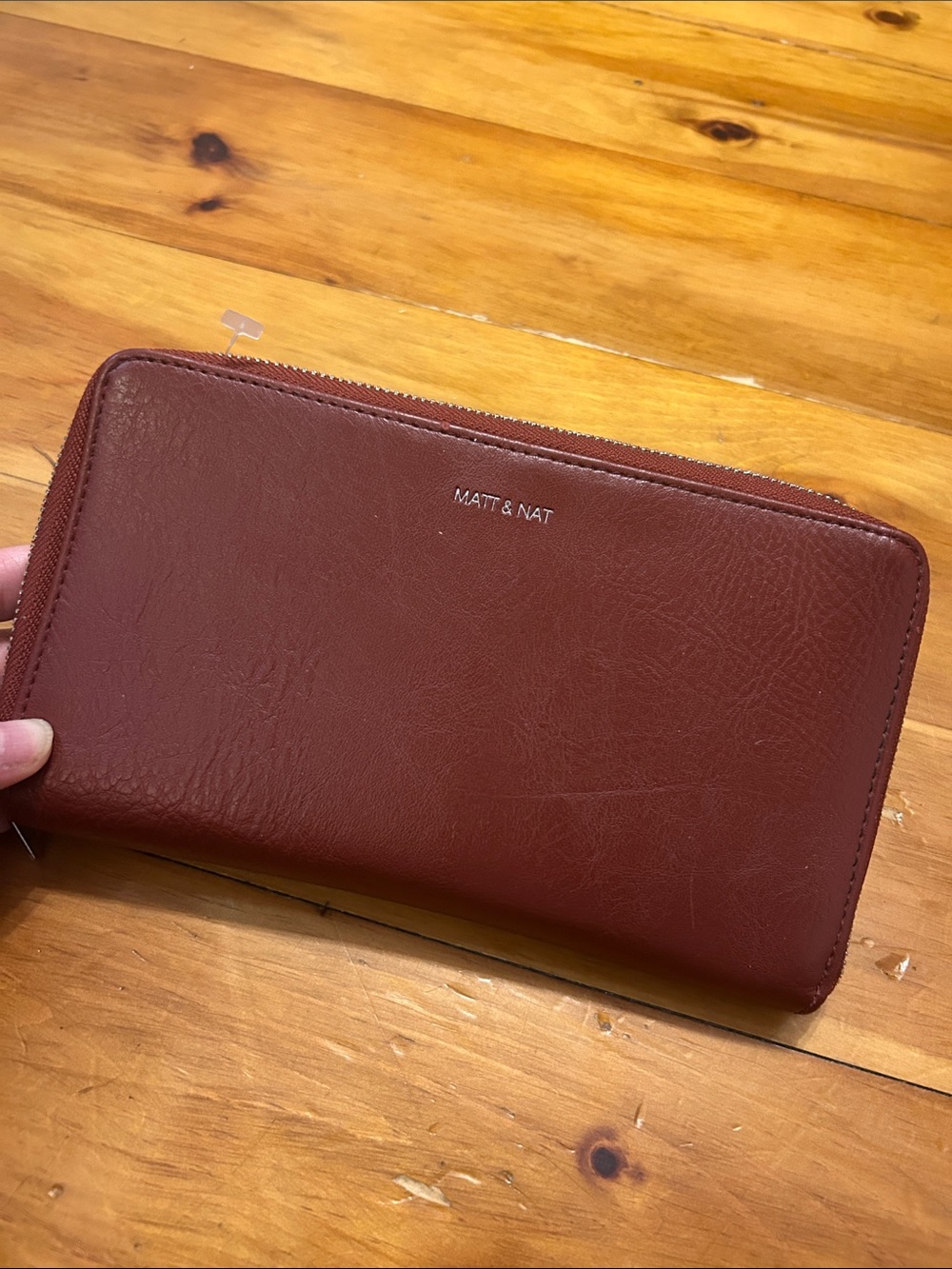 Matt & Nat Zip Wallet in Brick Red